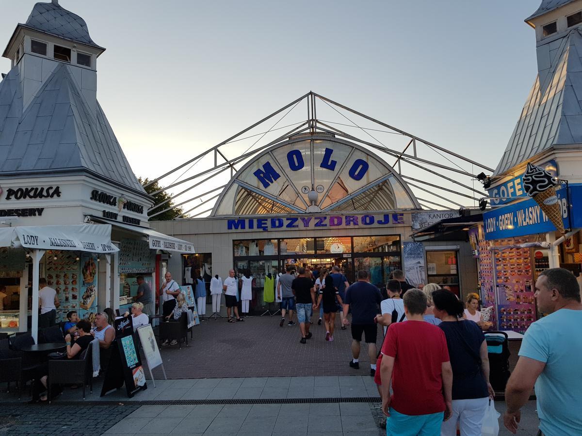 Osrodek Wczasowy Zloty Dab - Domki Miedzyzdroje Exterior photo